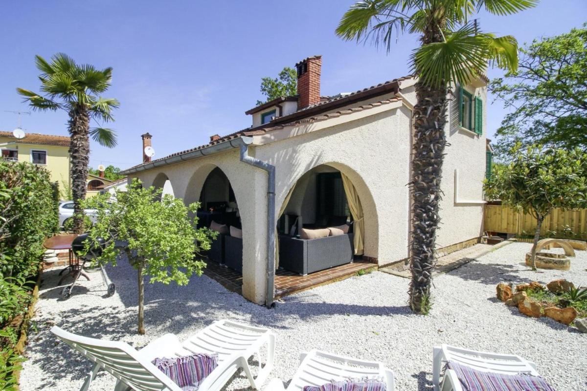 Casa Parenzana In Porec - Haus Fuer 7-9 Personen Εξωτερικό φωτογραφία