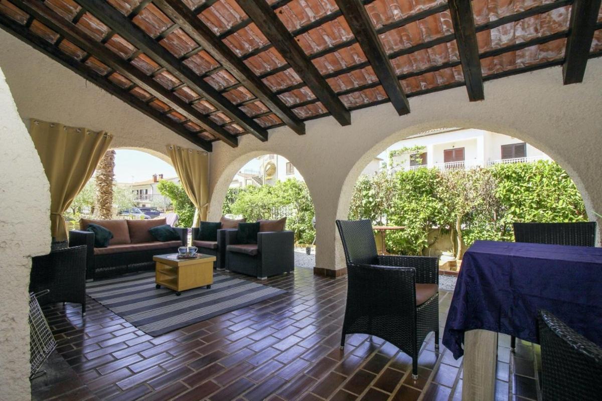 Casa Parenzana In Porec - Haus Fuer 7-9 Personen Εξωτερικό φωτογραφία